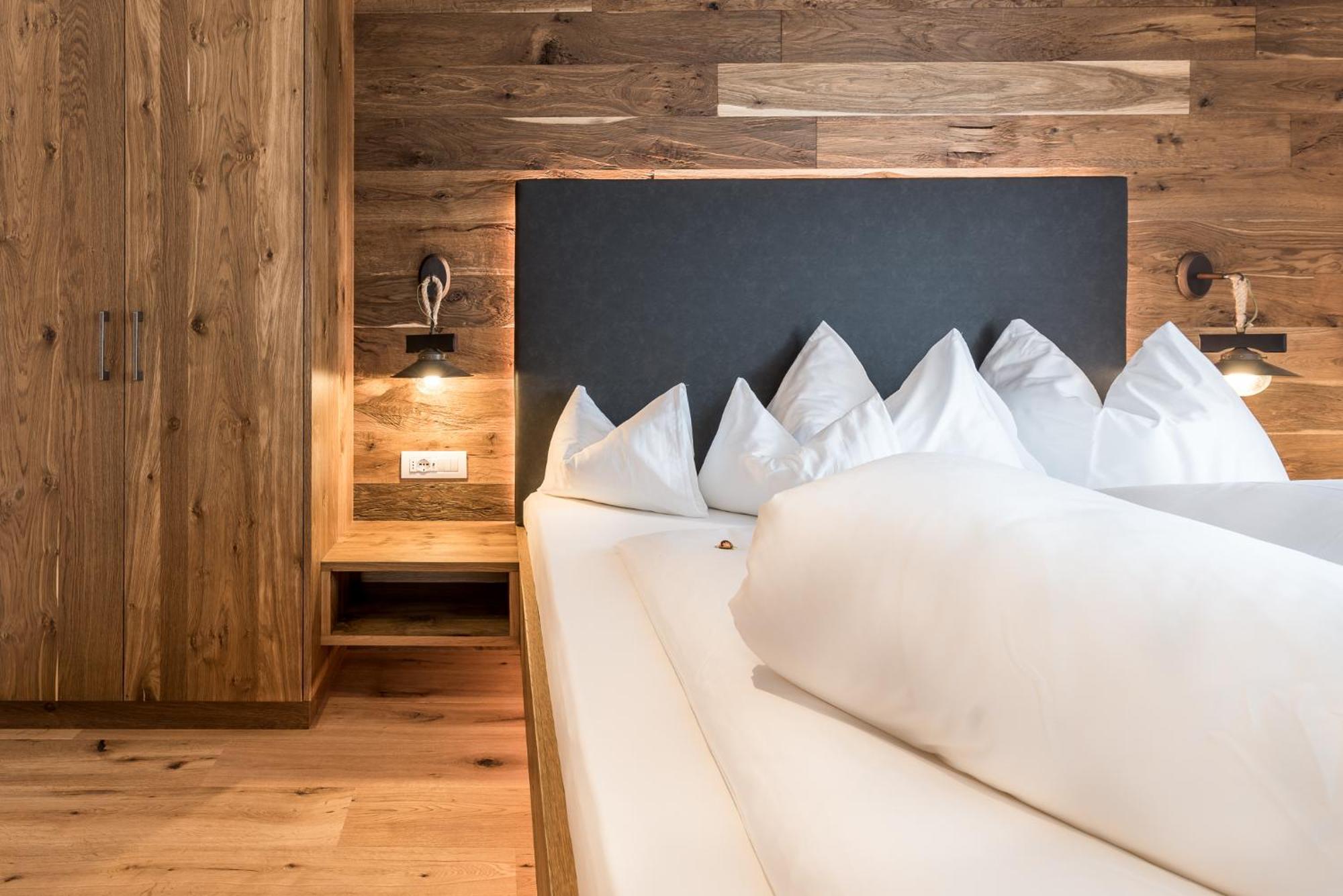 Hotel B&B Feldmessner บรูนิโก ภายนอก รูปภาพ