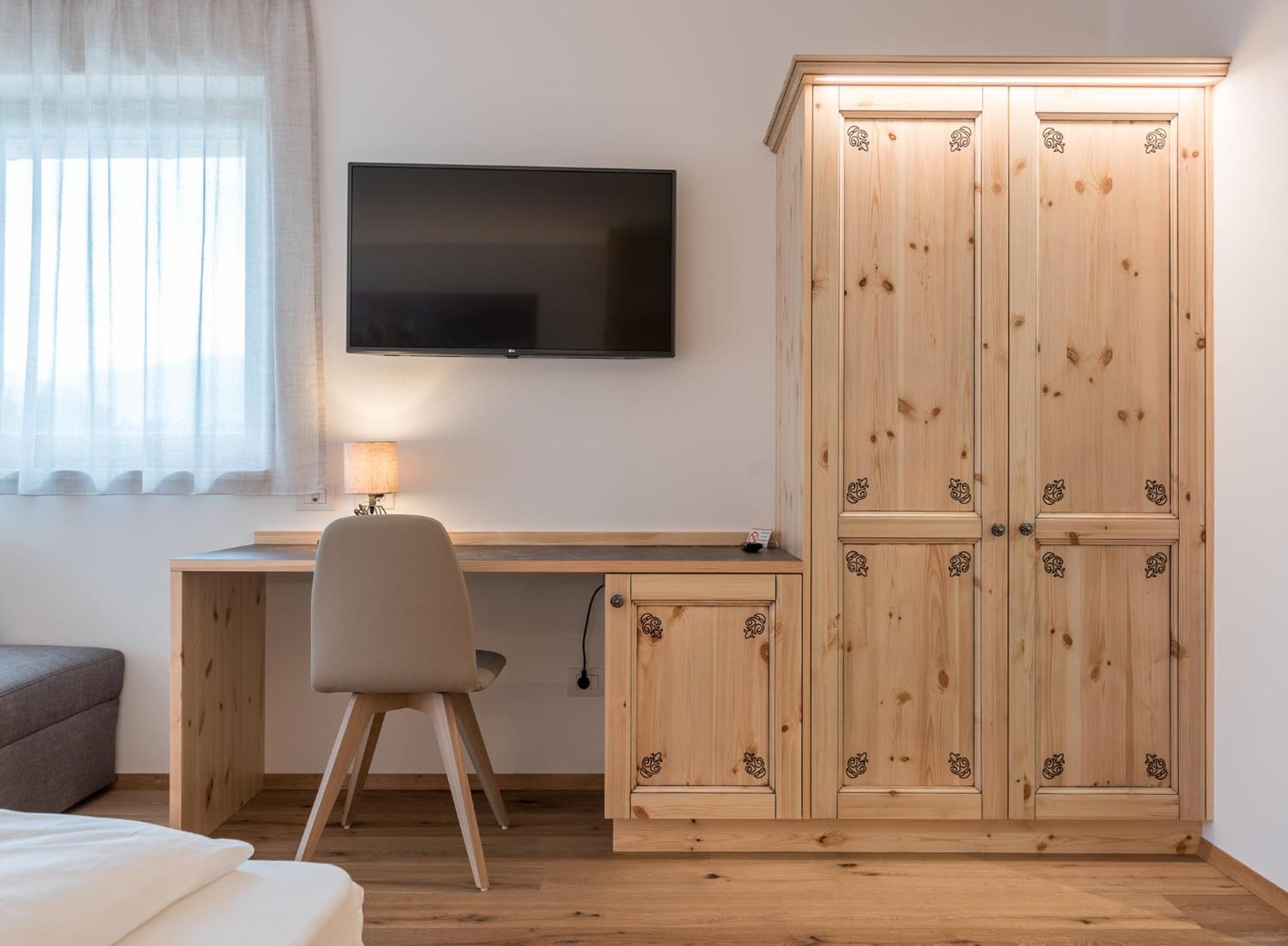 Hotel B&B Feldmessner บรูนิโก ภายนอก รูปภาพ